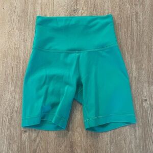 Lululemon Wunder Train High Rise Short 6”